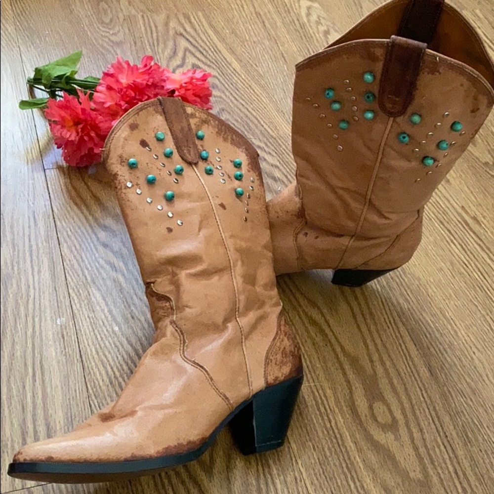 Brown cowgirl boots - Picture 3 of 8